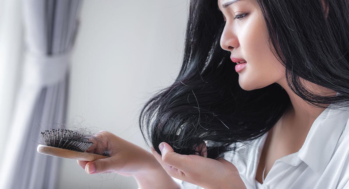 Tónico de canela y romero para evitar a caída del cabello. Foto: Shutterstock