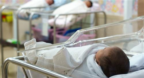 Hospital intercambió bebés por error y se dan cuenta 19 años después